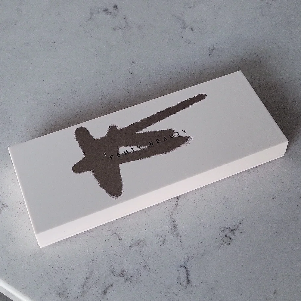Fenty Beauty Bomb Posse Eyeshadow Palette - Picture 4 of 5